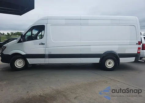 2018 Mercedes-Benz Sprinter 2500 High Roof V6 из США, поврежденный, VIN WD3PE8CD5JP598649